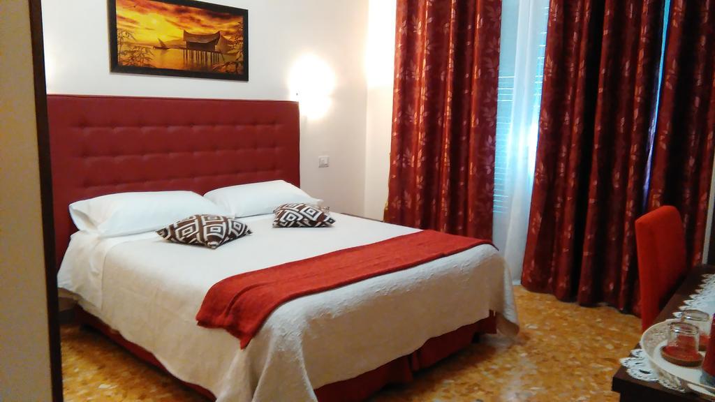 Vatican Golden Rooms Roma Phòng bức ảnh